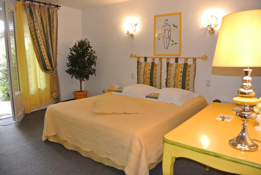 La Vieille Bastide Bed & Breakfast Flayosc Exterior foto